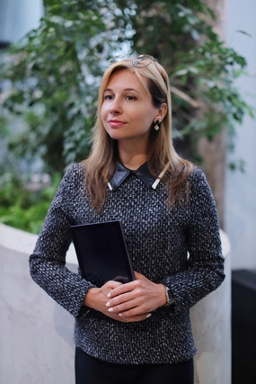 职业商务美女写真摄影图片